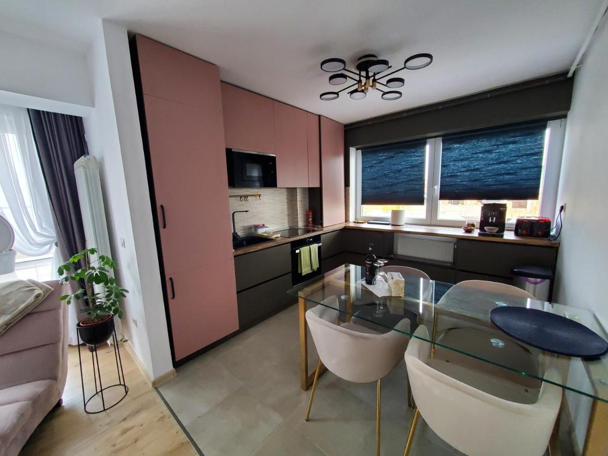 Jad- Penthouse With Jacuzzi And Mountain View - Coresi Brasov Exterior photo